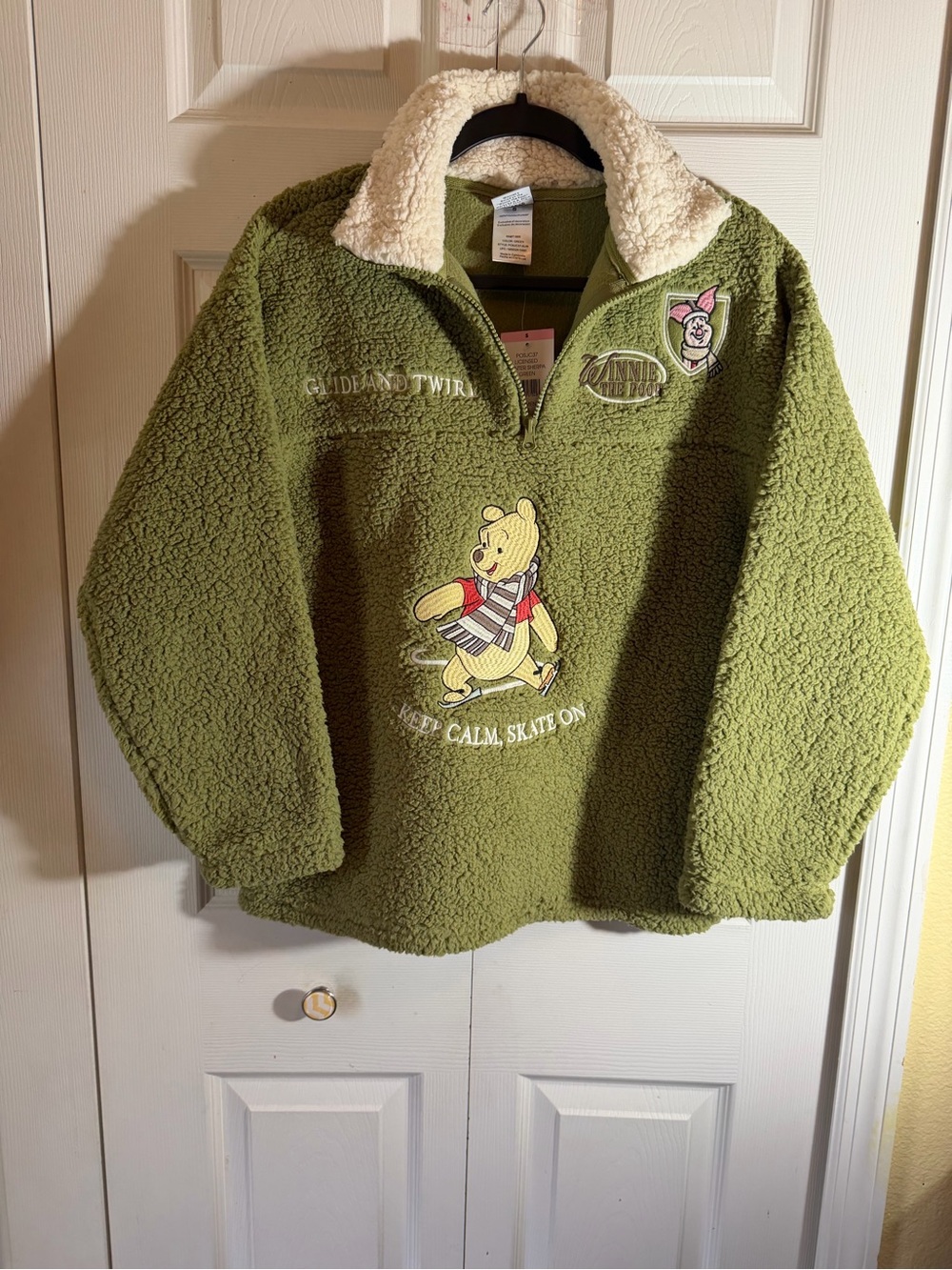 Disney Winnie the Pooh Women’s Sherpa Fleece Quarter Zip Green Size Small NWT